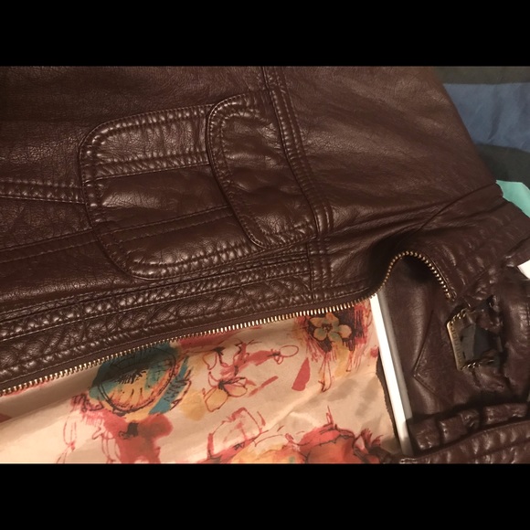 Brown leather jacket - Picture 3 of 3